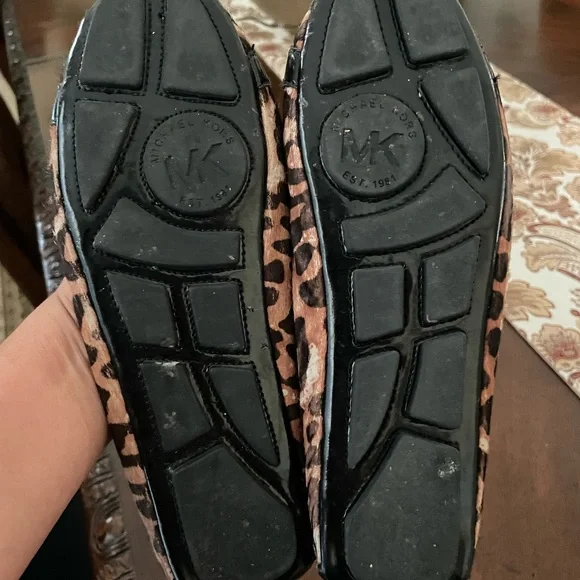 Michael Kors Animal Print Flats with Gold Logo - Picture 8 of 9